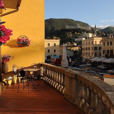 Апартаменты La Terrazza Сполето Экстерьер фото